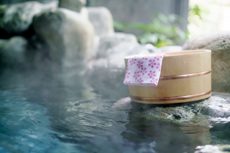 岩盤浴で汗をかいてスッキリ綺麗になろう